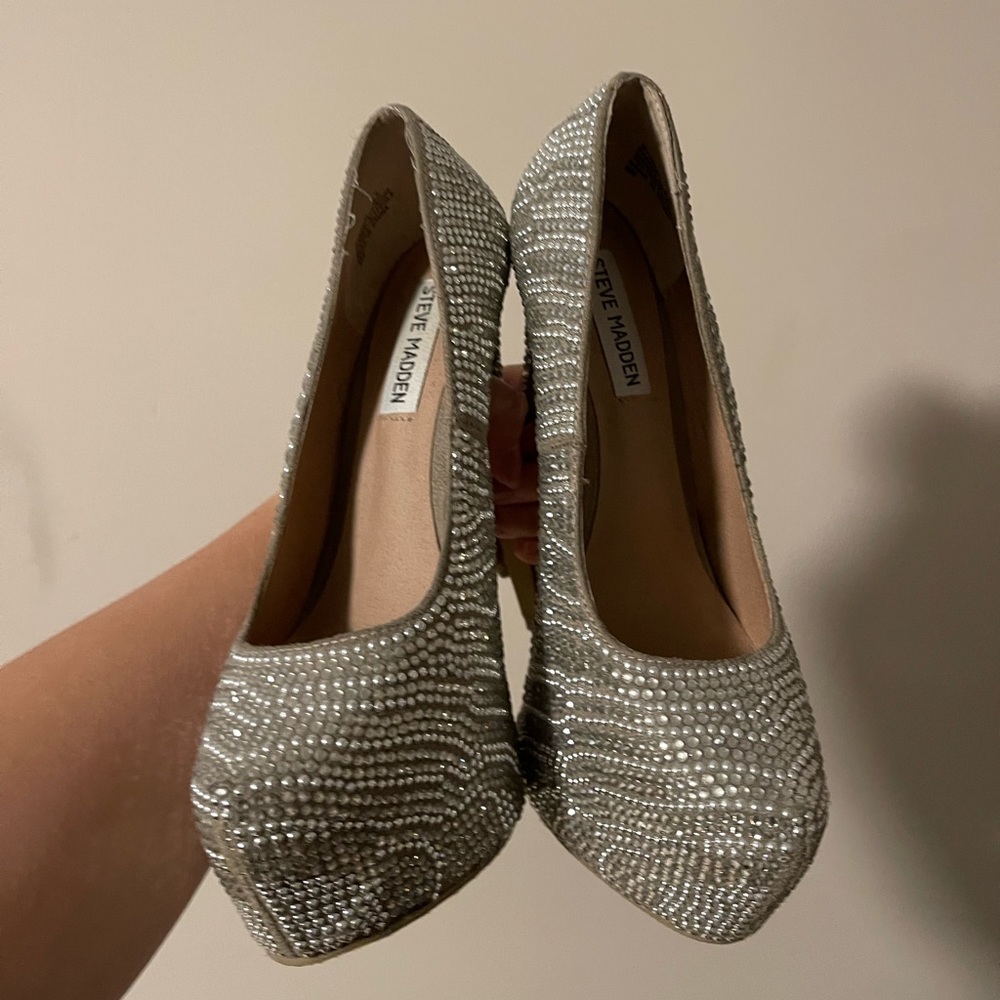 Steve Madden Dyvinal Crystal Platform Stiletto Heels
